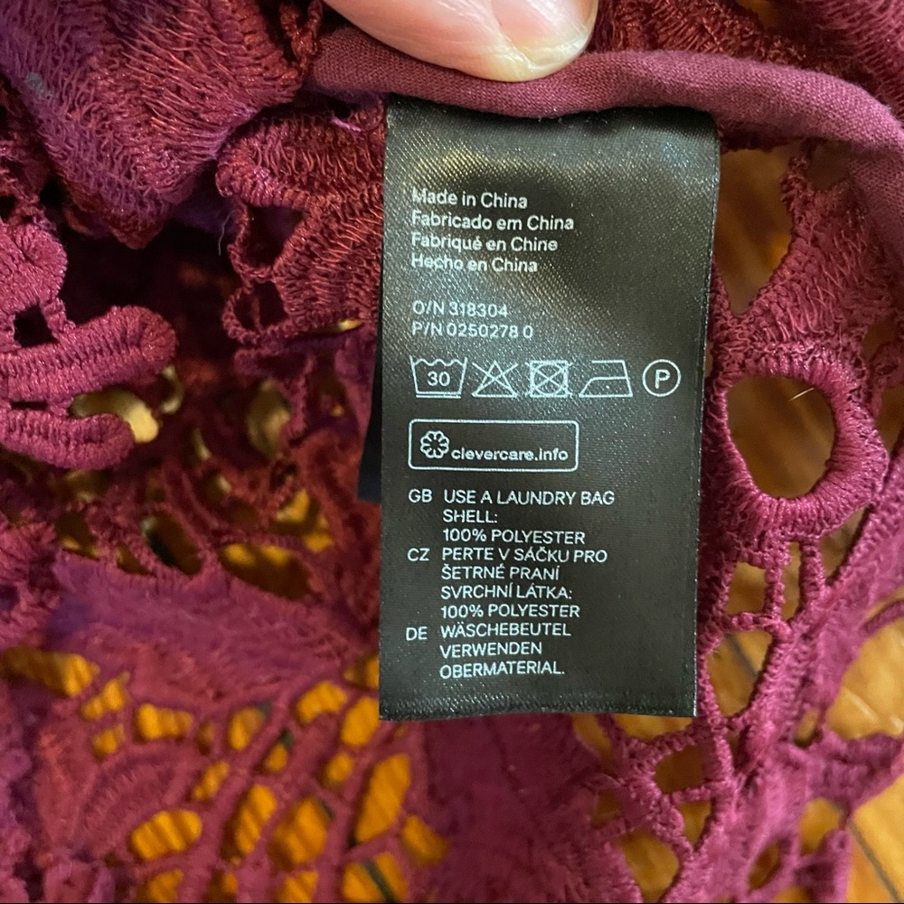 Beautiful Burgundy H&M Lace Top - Picture 2 of 3